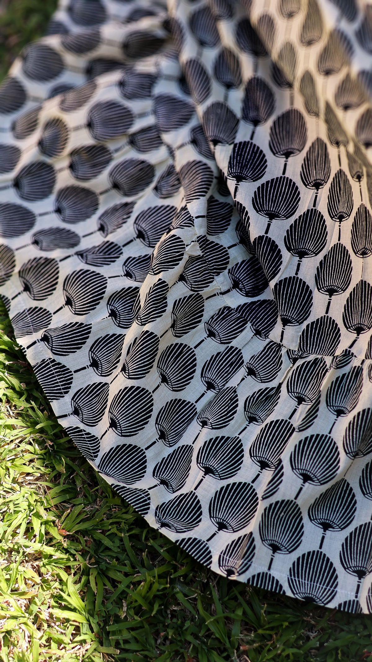 Willow Collection: Black Fan